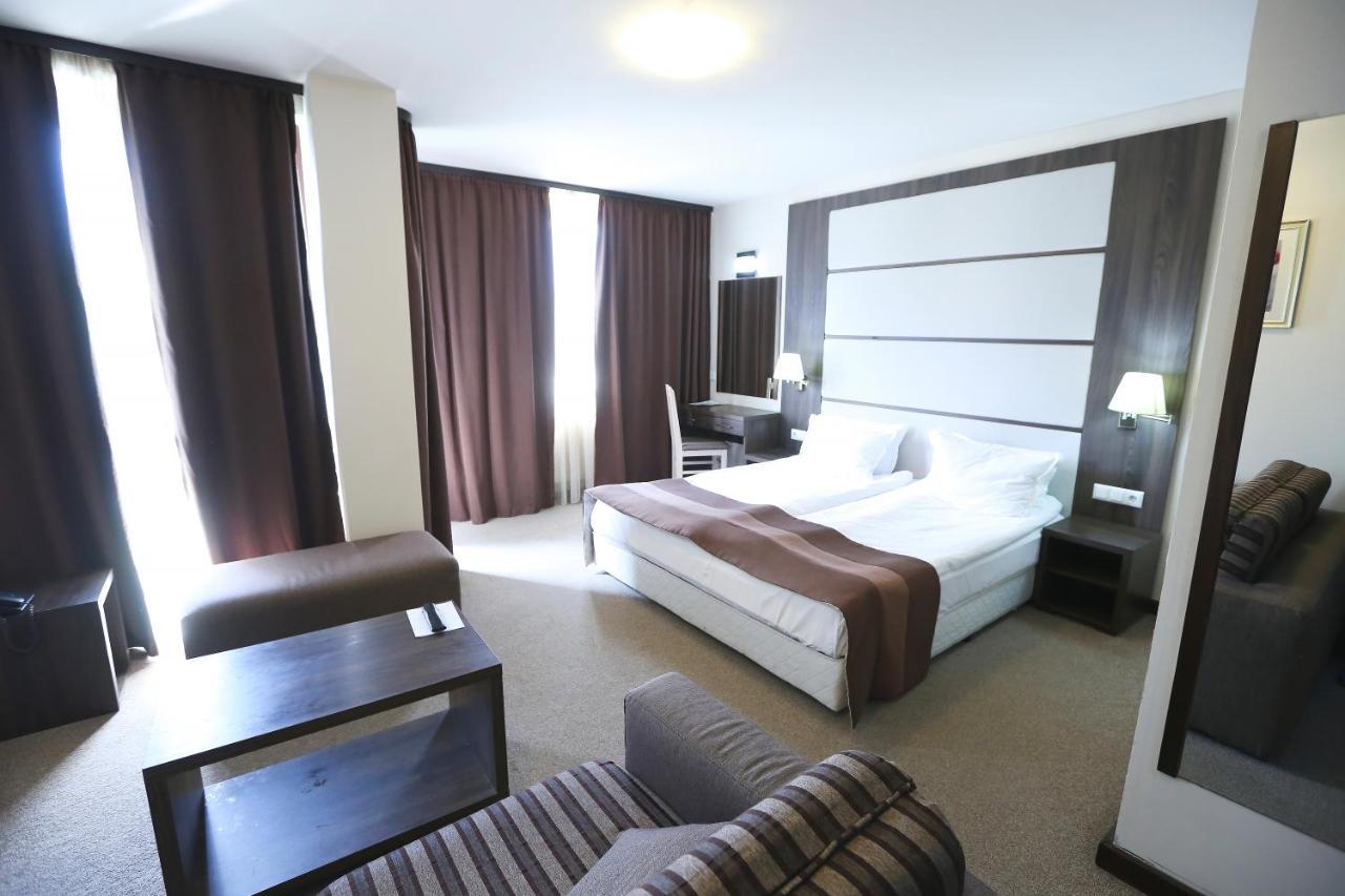 Hotel Zara Банско Экстерьер фото